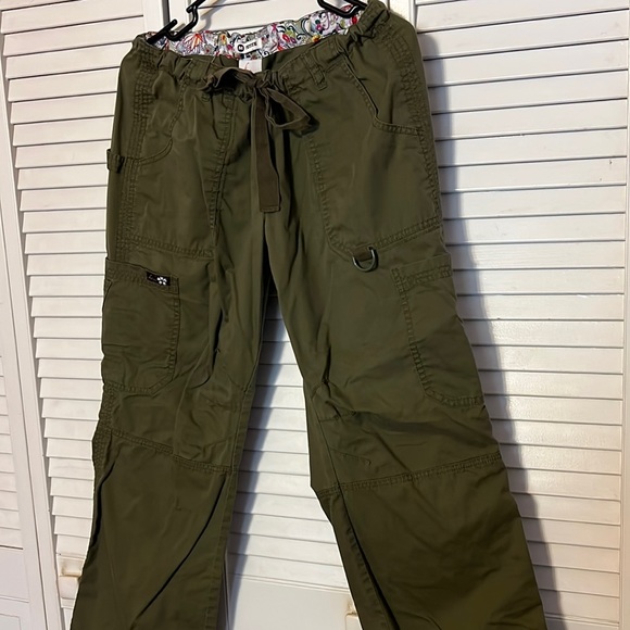 Scrub pants